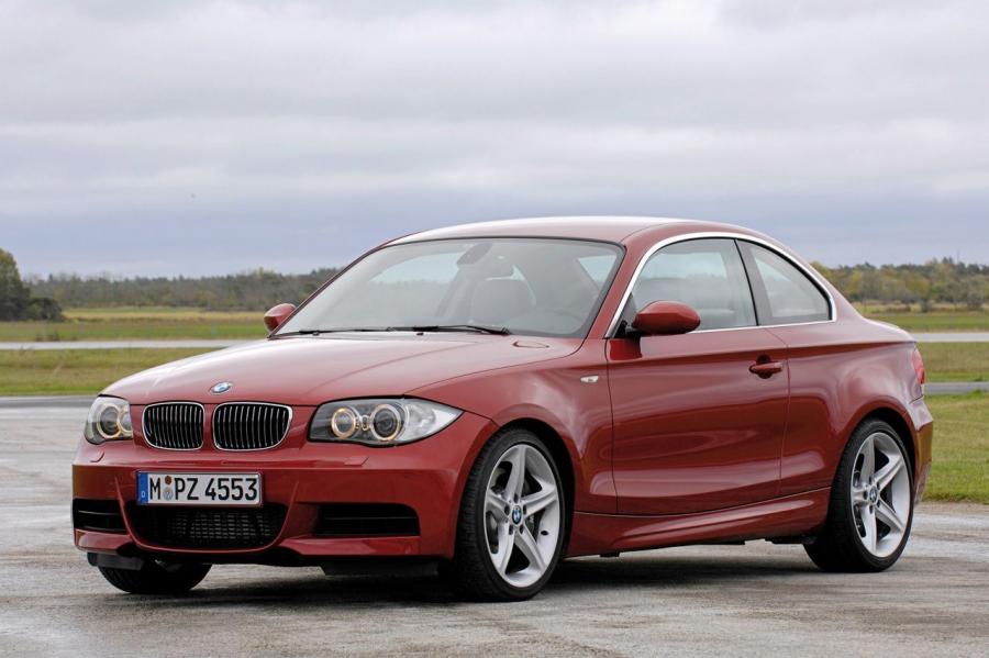  BMW 135i 2010 года  (фото 1 из 62)